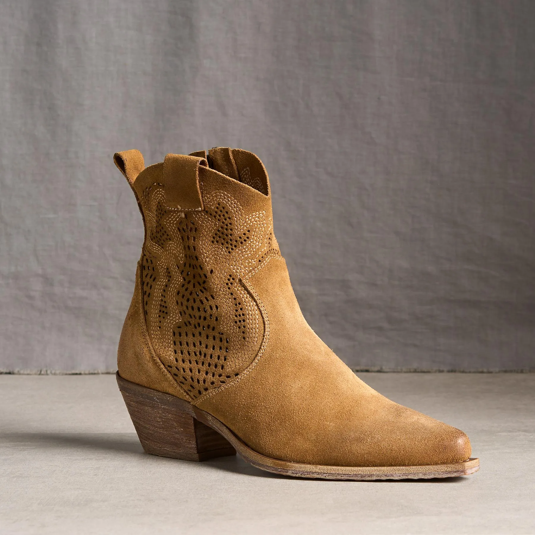 Airy Sojourner Boots