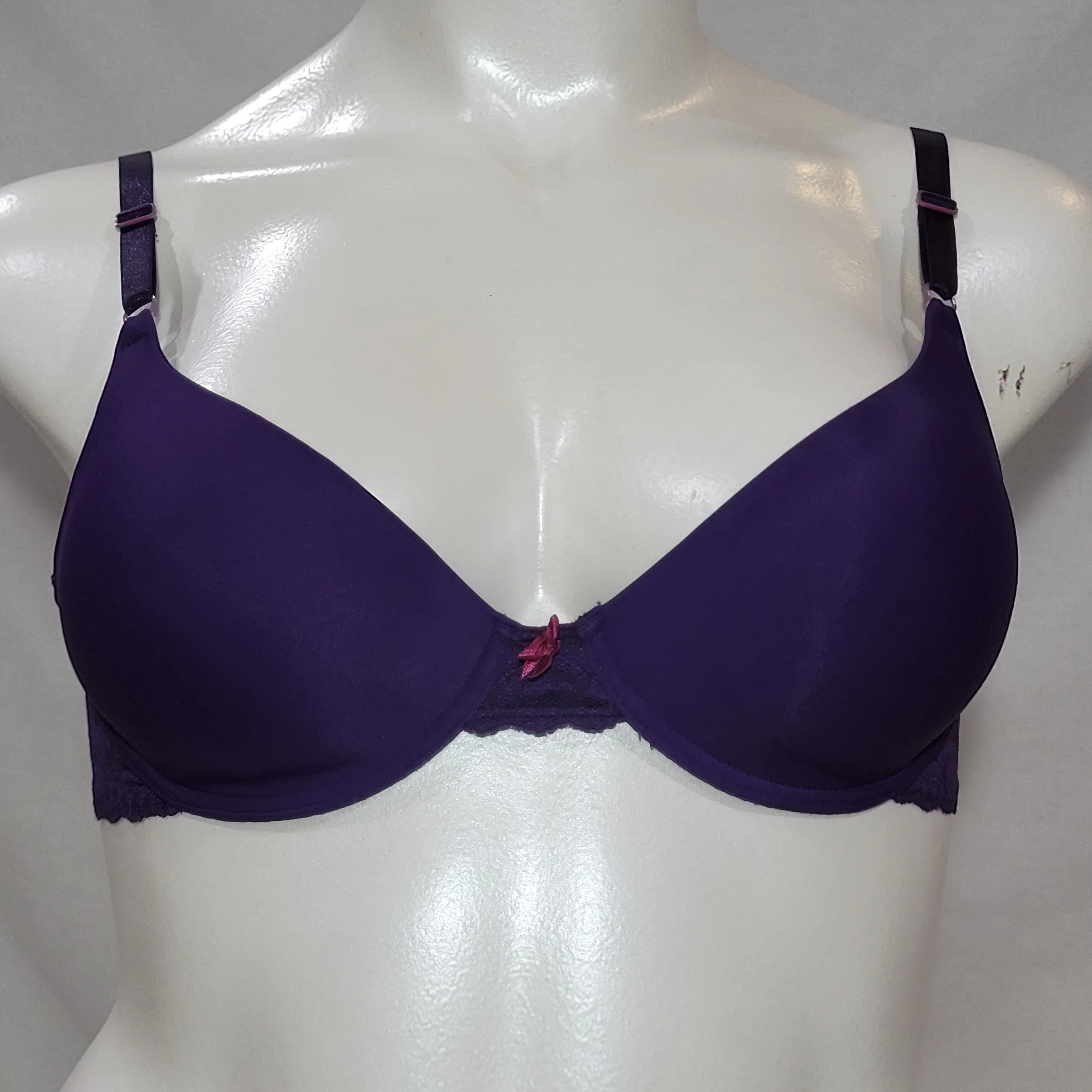 DISCONTINUED Maidenform 7900 7909 One Fabulous Fit Lace Trim T-Shirt UW Bra 36D Purple