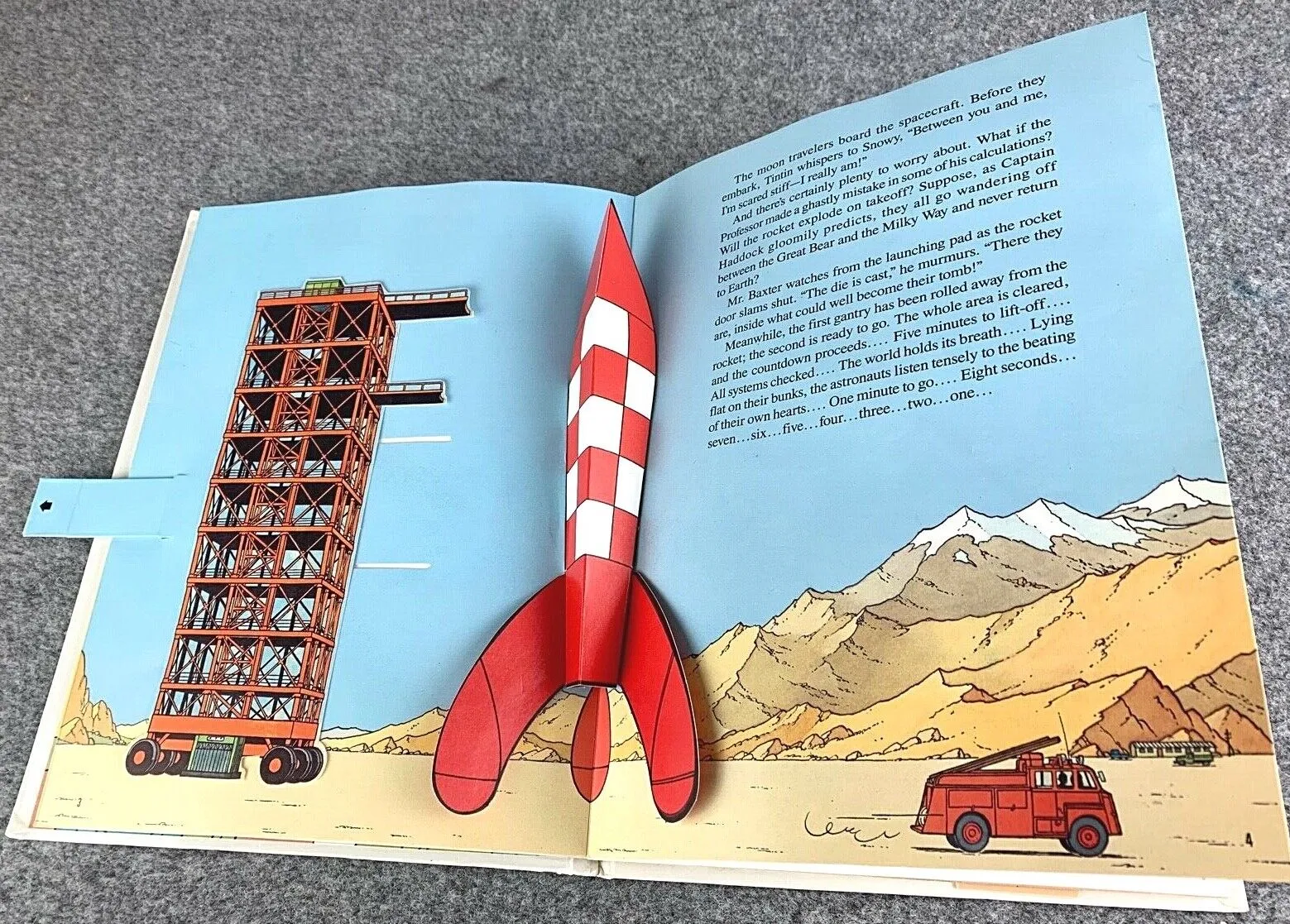 EXPLORERS ON THE MOON POP UP BOOK Joy Street 1992 1st Edition Hardback Rare Tintin EO