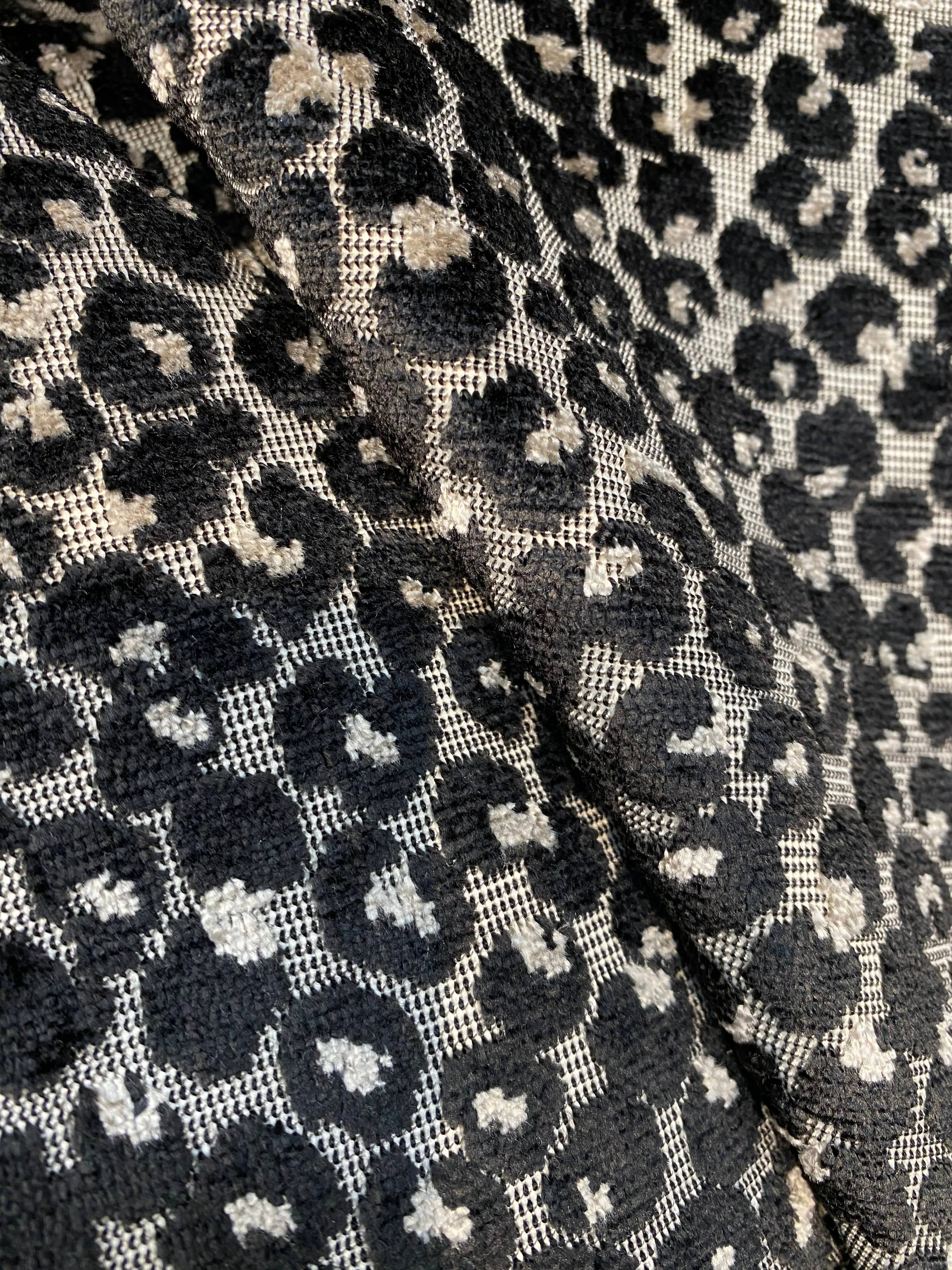 NEW Baron Clyde Novelty Italian Leopard Upholstery Chenille Velvet Gray Black and White