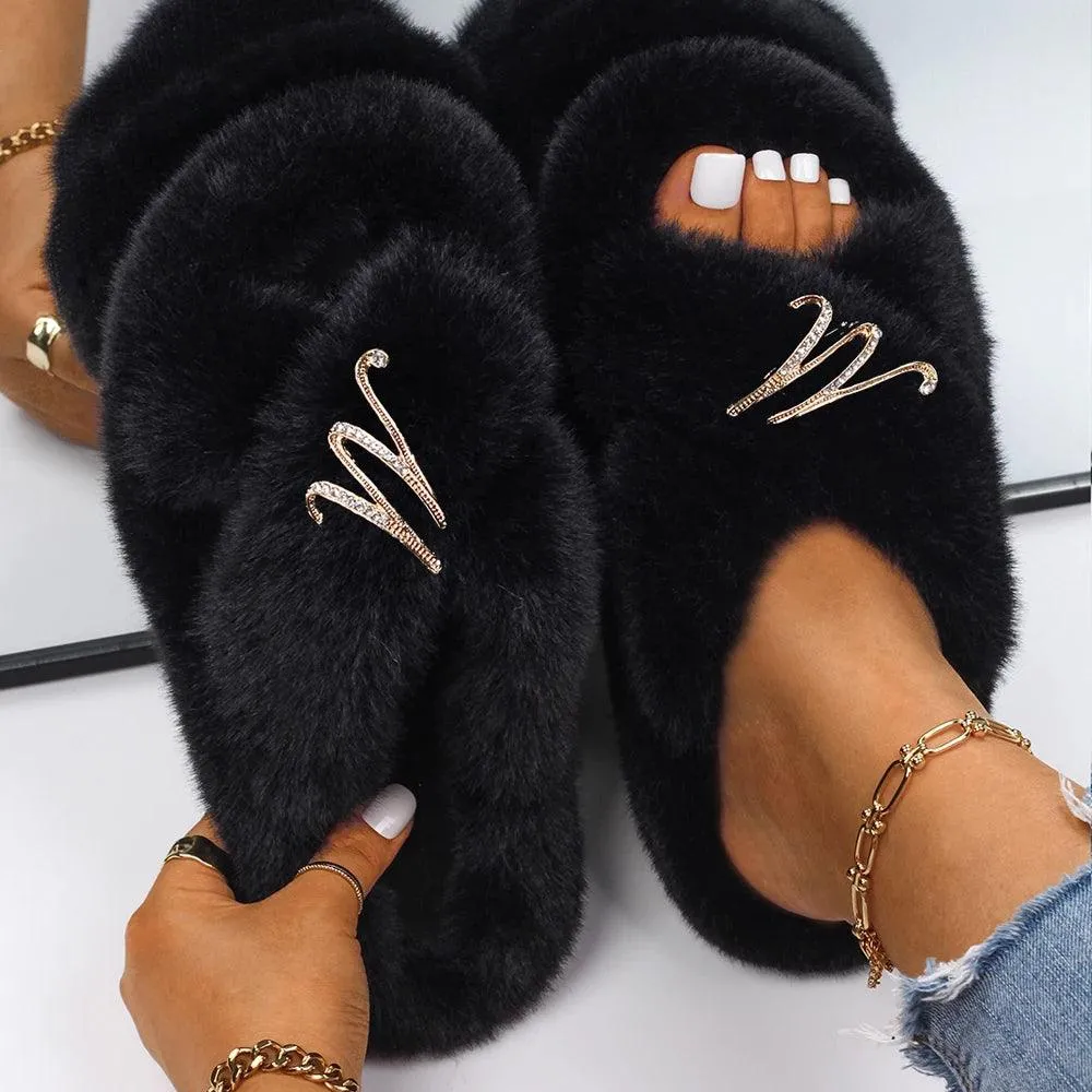 Women's Faux Fur Slippers - Fluffy, Furry Plush Slides with Personalized Letter Decor, Ideal Gift