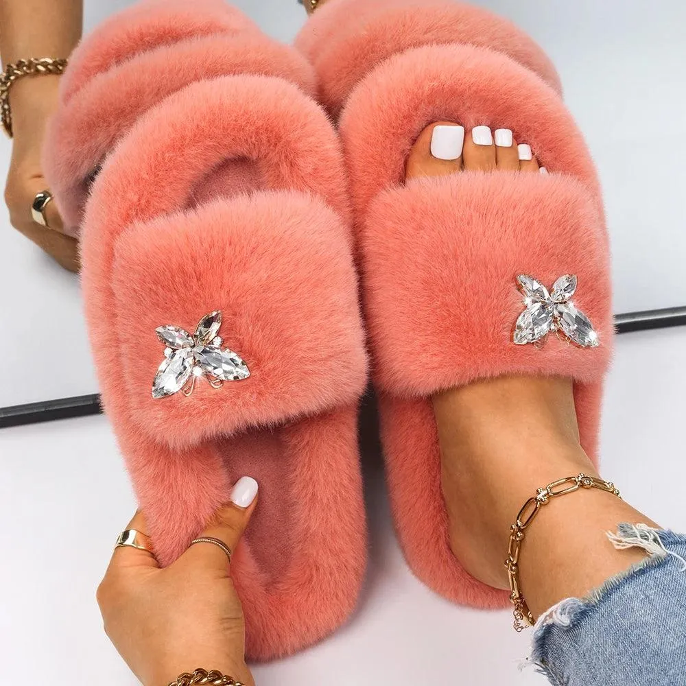 Women's Faux Fur Slippers - Fluffy, Furry Plush Slides with Personalized Letter Decor, Ideal Gift