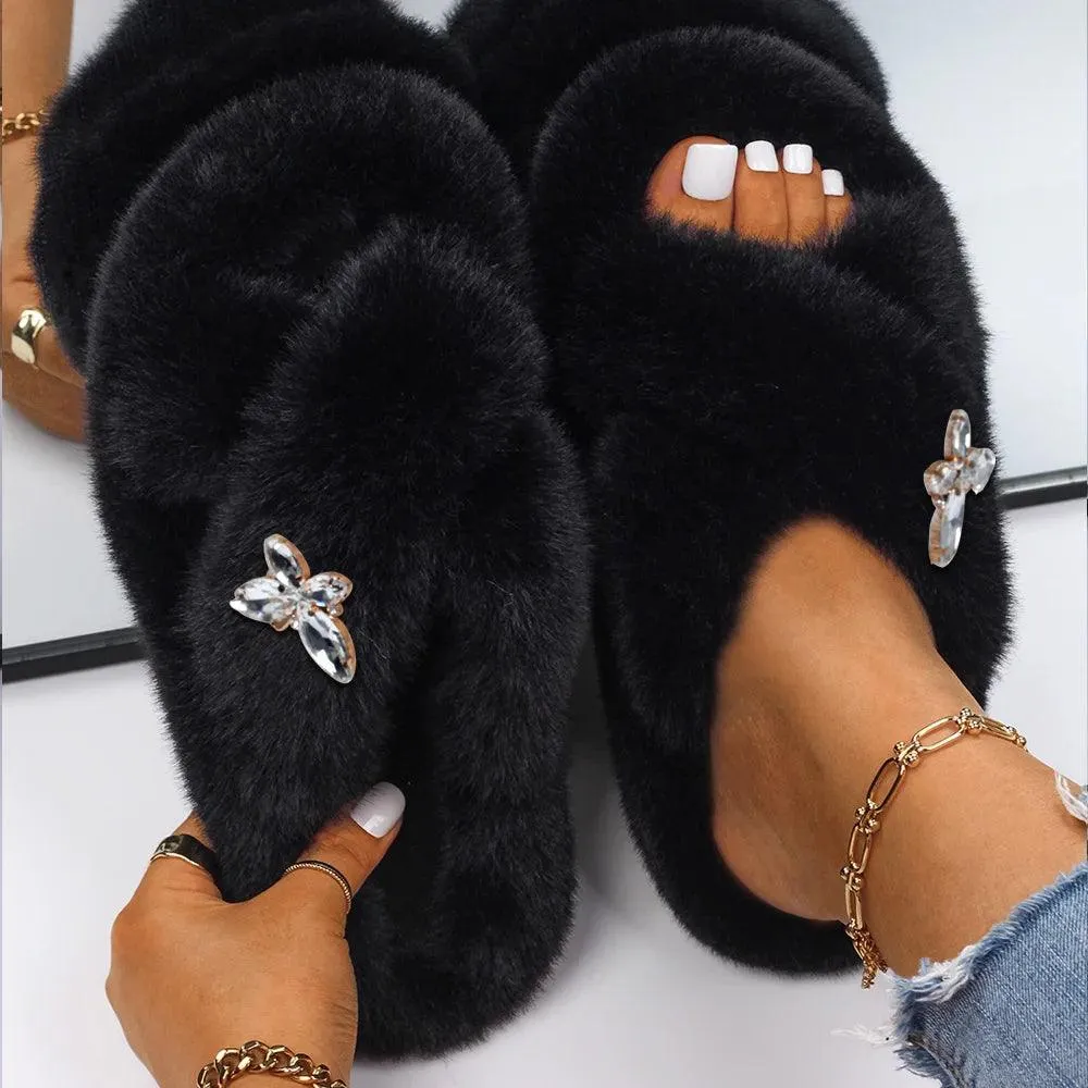 Women's Faux Fur Slippers - Fluffy, Furry Plush Slides with Personalized Letter Decor, Ideal Gift