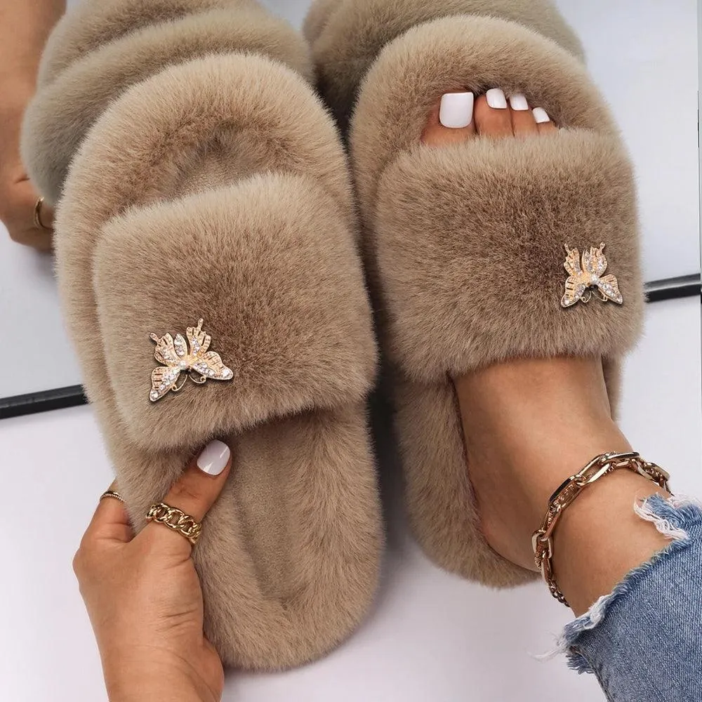 Women's Faux Fur Slippers - Fluffy, Furry Plush Slides with Personalized Letter Decor, Ideal Gift