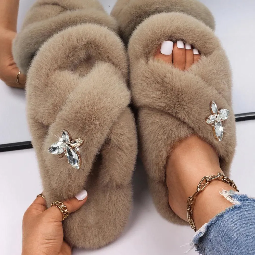 Women's Faux Fur Slippers - Fluffy, Furry Plush Slides with Personalized Letter Decor, Ideal Gift