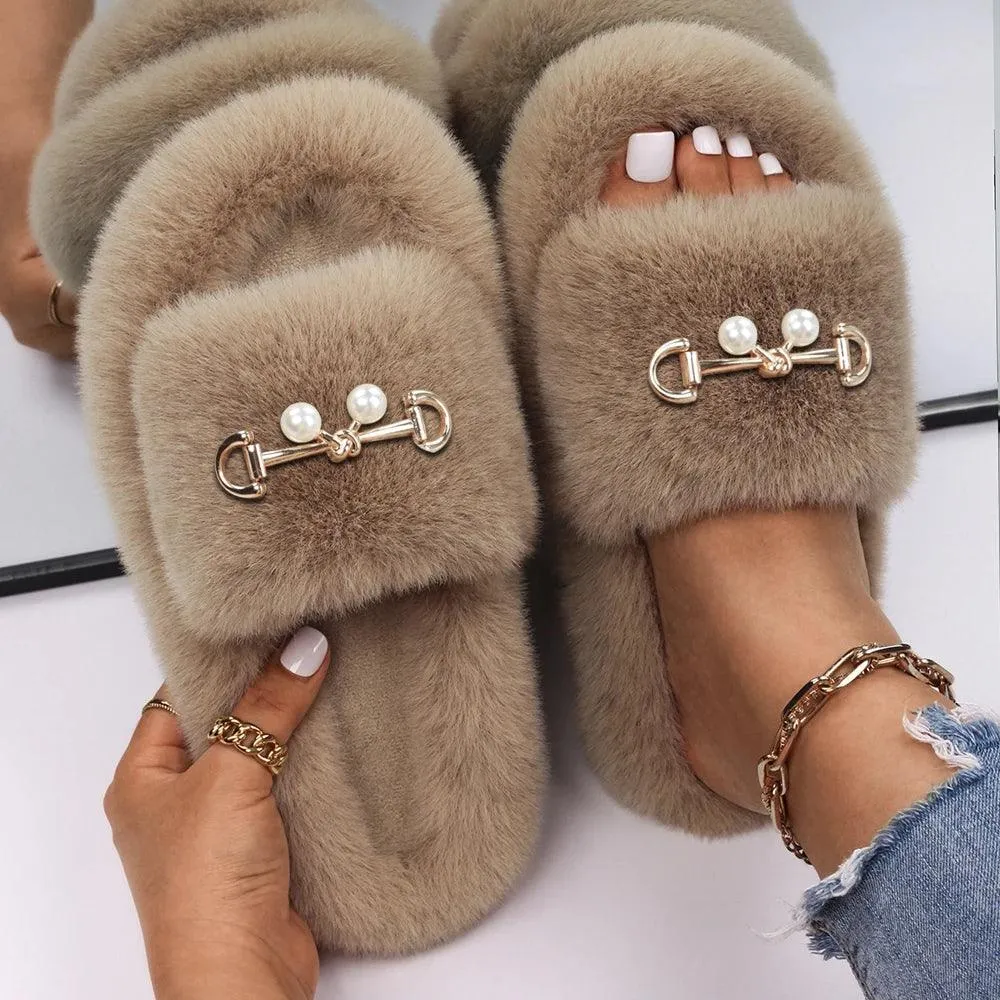 Women's Faux Fur Slippers - Fluffy, Furry Plush Slides with Personalized Letter Decor, Ideal Gift