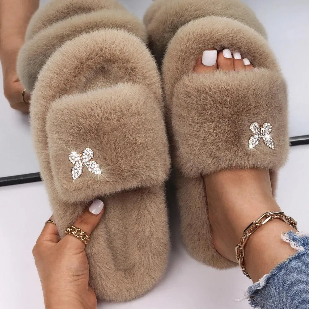 Women's Faux Fur Slippers - Fluffy, Furry Plush Slides with Personalized Letter Decor, Ideal Gift